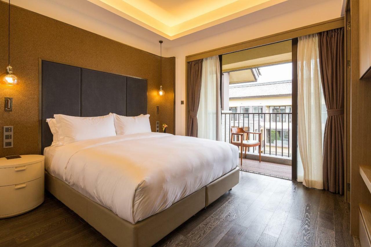 Howard Johnson Jinlin Plaza Lijiang Lijiang  Exterior photo